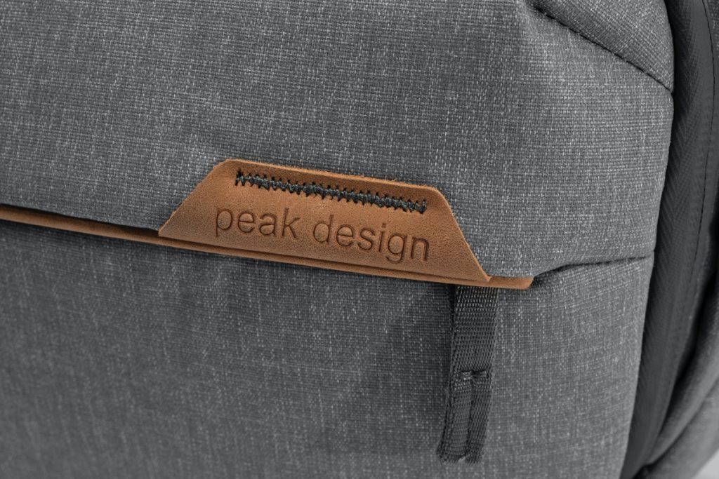 エブリデイスリング10L V2 EVERYDAY SLING – Peak Design